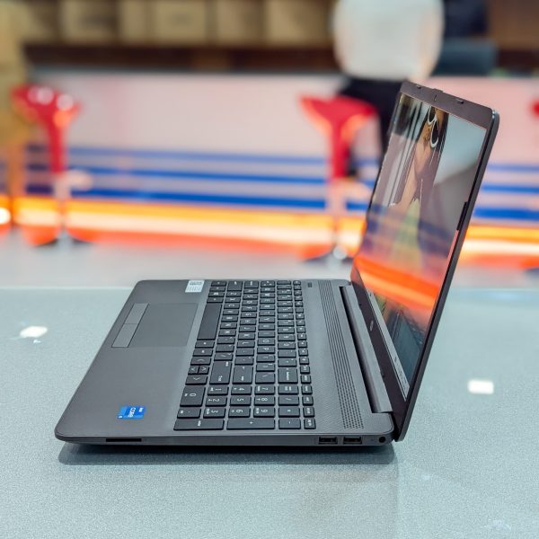HP 250 G8 | Intel Core i5-11th Gen | 16GB RAM | 128GB NVMe SSD + 512GB HDD | 15.6 inch Full HD Display Laptop - Image 4